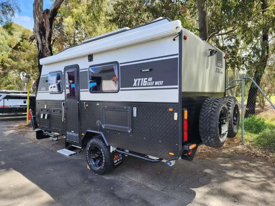 USED 2021 MDC XT16HR caravan