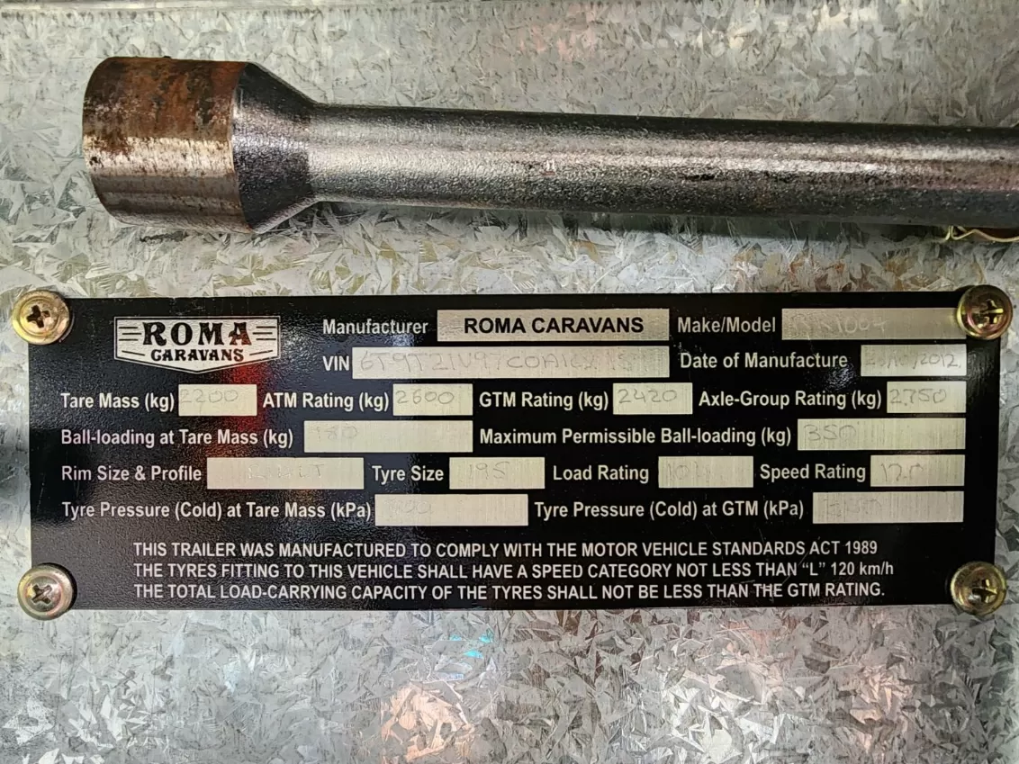 USED 2012 ROMA ELEGANCE caravan