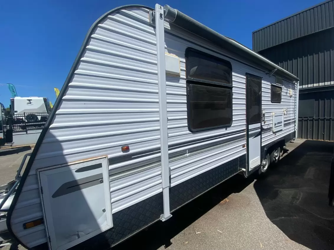 USED 2010 REGENT ROYSTON caravan