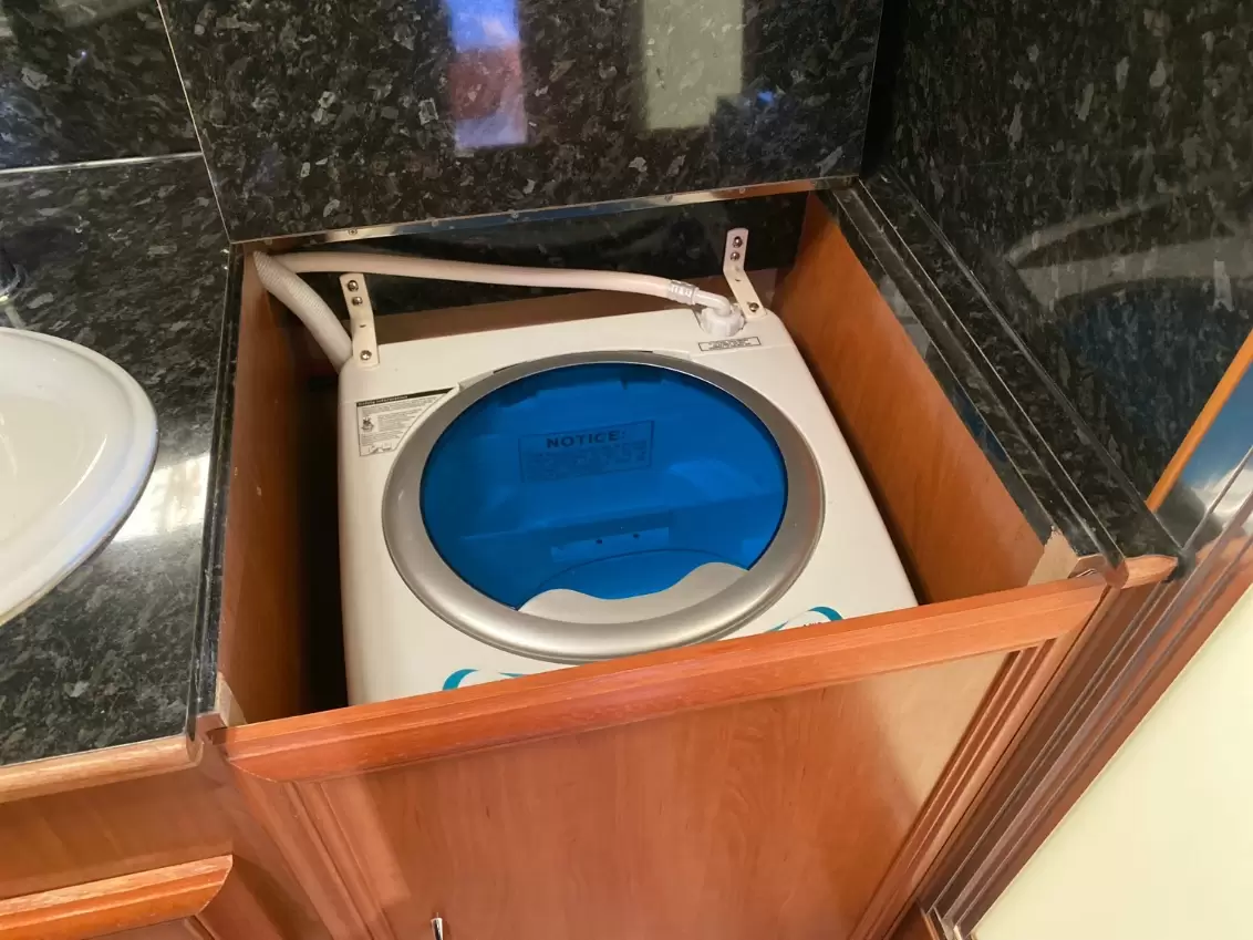 USED 2010 REGENT ROYSTON