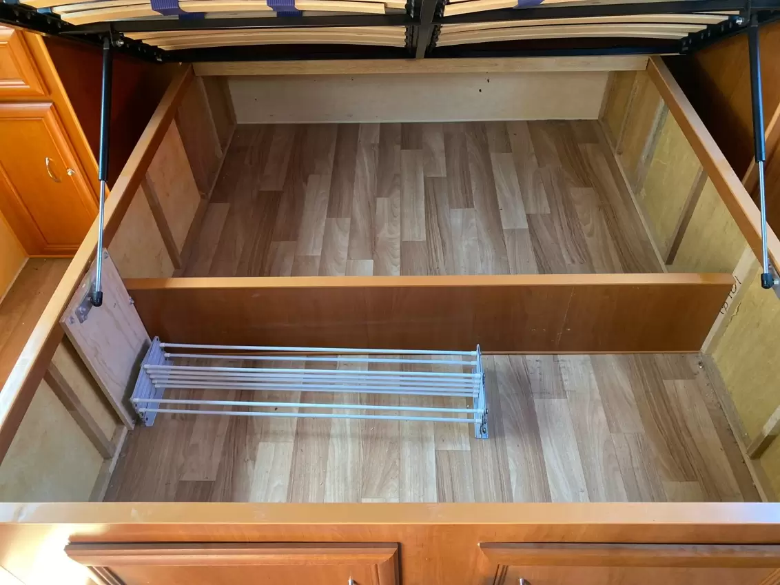 USED 2010 REGENT ROYSTON