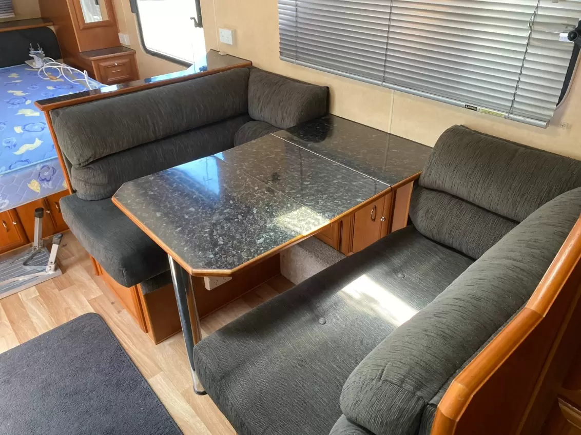 USED 2010 REGENT ROYSTON caravan