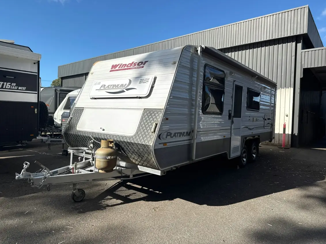 Used 2011 Windsor Platinum