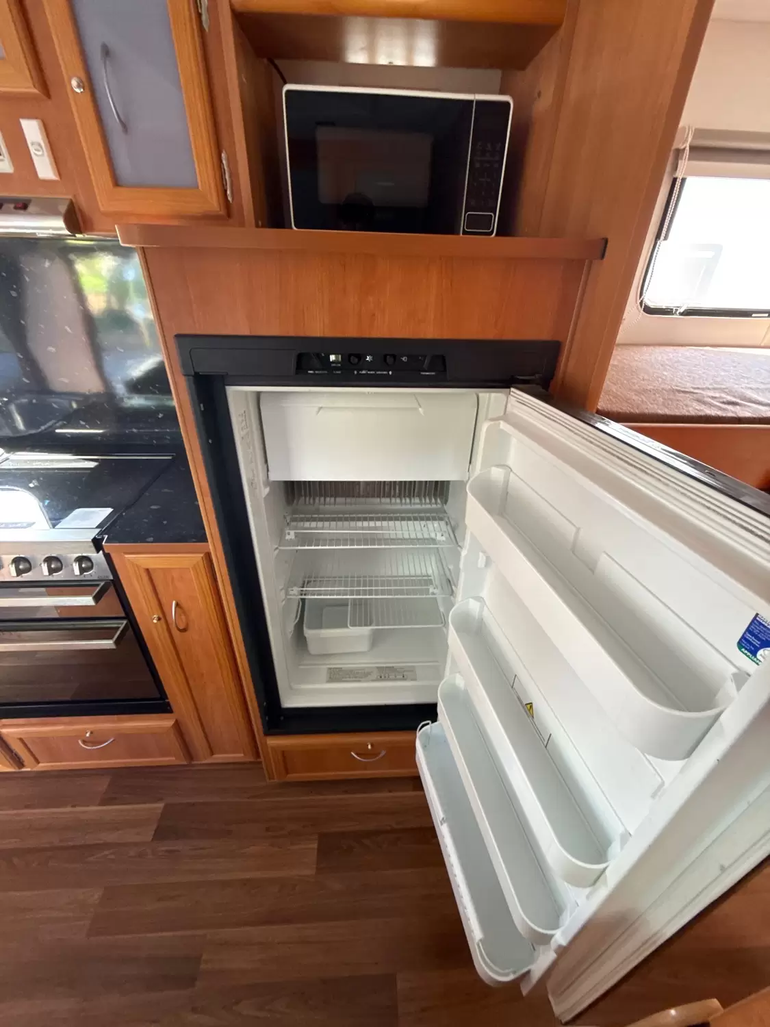 USED 2011 WINDSOR PLATINUM