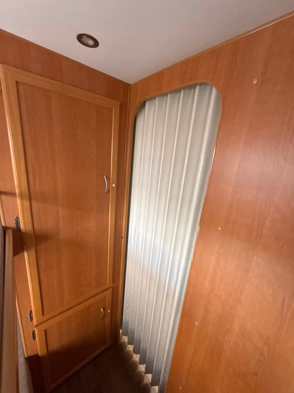 USED 2011 WINDSOR PLATINUM