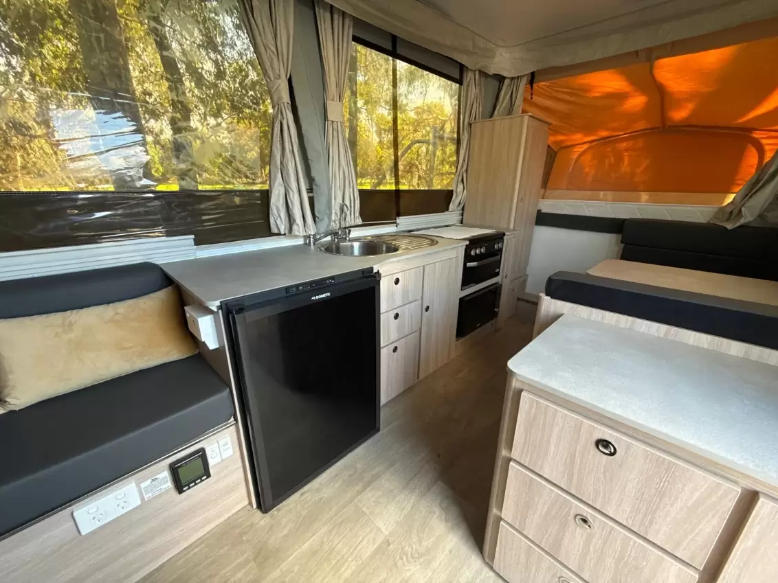 USED 2021 JAYCO SWAN