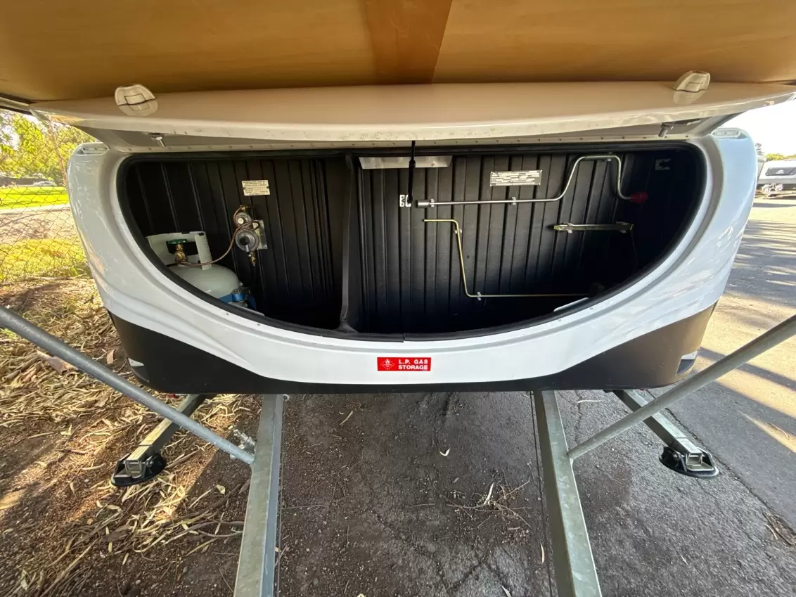 USED 2021 JAYCO SWAN