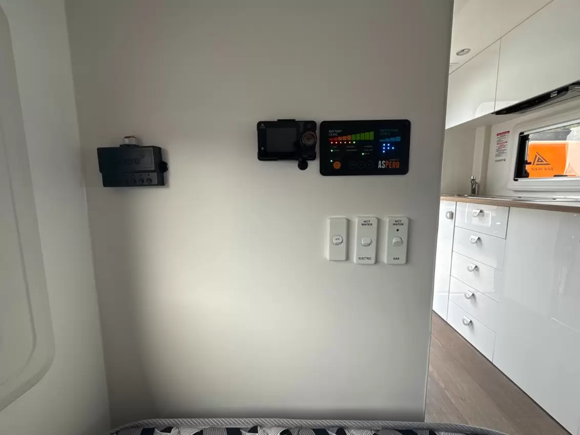 USED 2023 CRUSADER CHAMELEON