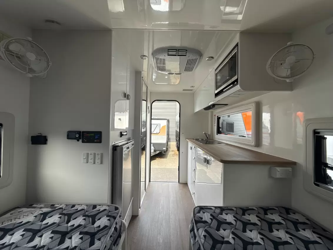 USED 2023 CRUSADER CHAMELEON