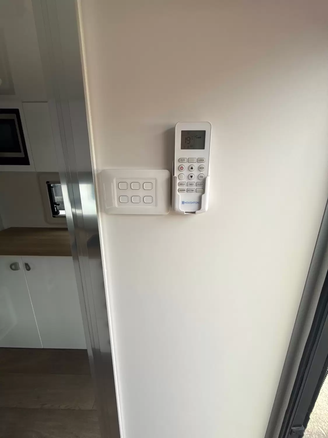 USED 2023 CRUSADER CHAMELEON