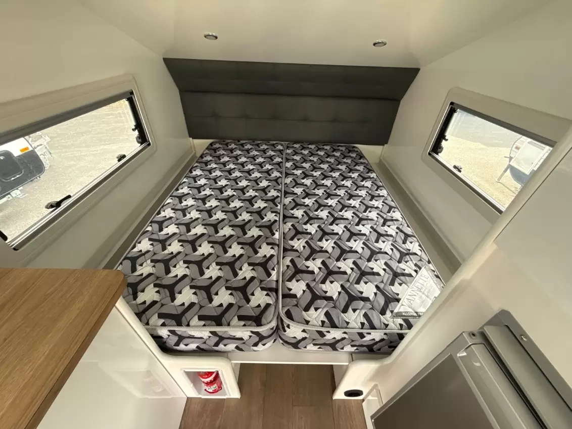 USED 2023 CRUSADER CHAMELEON