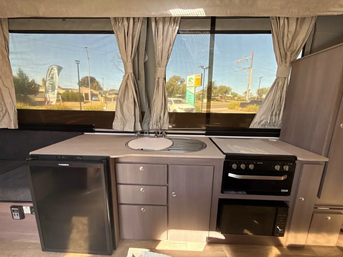 USED 2023 JAYCO SWAN
