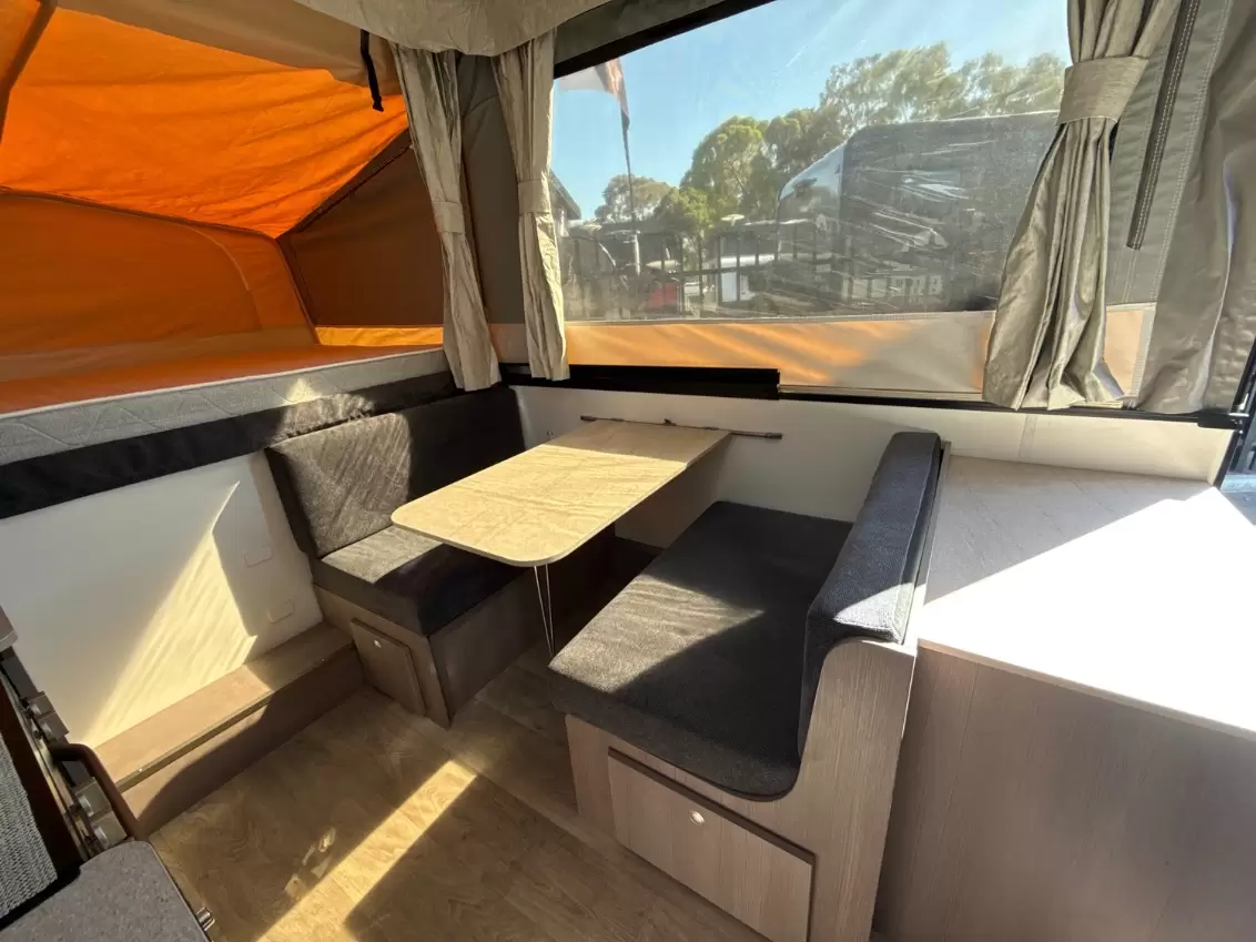 USED 2023 JAYCO SWAN