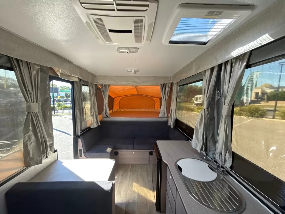 USED 2023 JAYCO SWAN