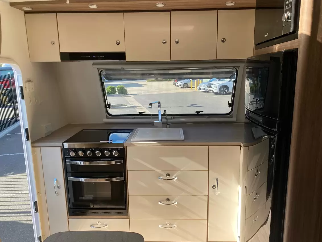 USED 2017 JAYCO SILVERLINE