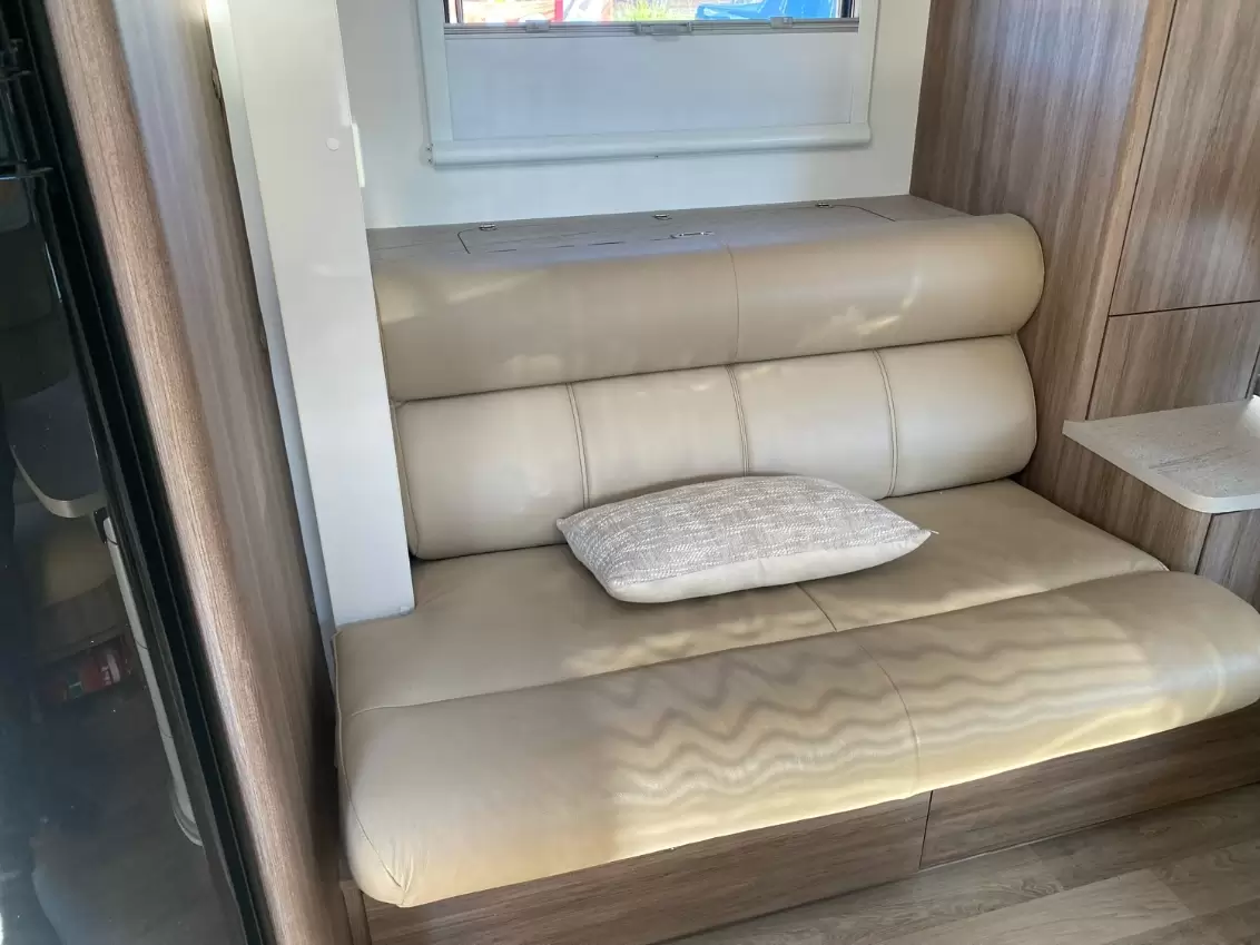 USED 2017 JAYCO SILVERLINE