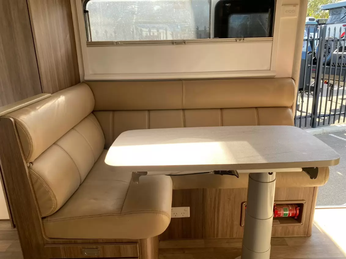 USED 2017 JAYCO SILVERLINE