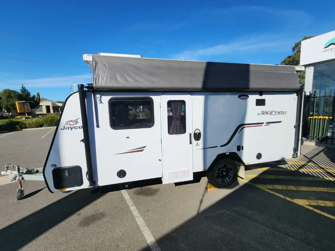 USED 2021 JAYCO JOURNEY