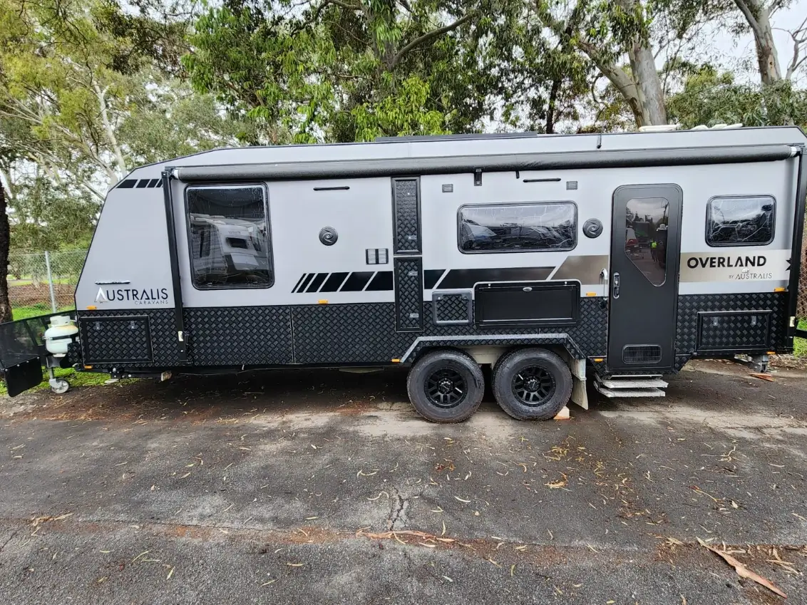 USED 2023 AUSTRALIS OVERLAND 22.8