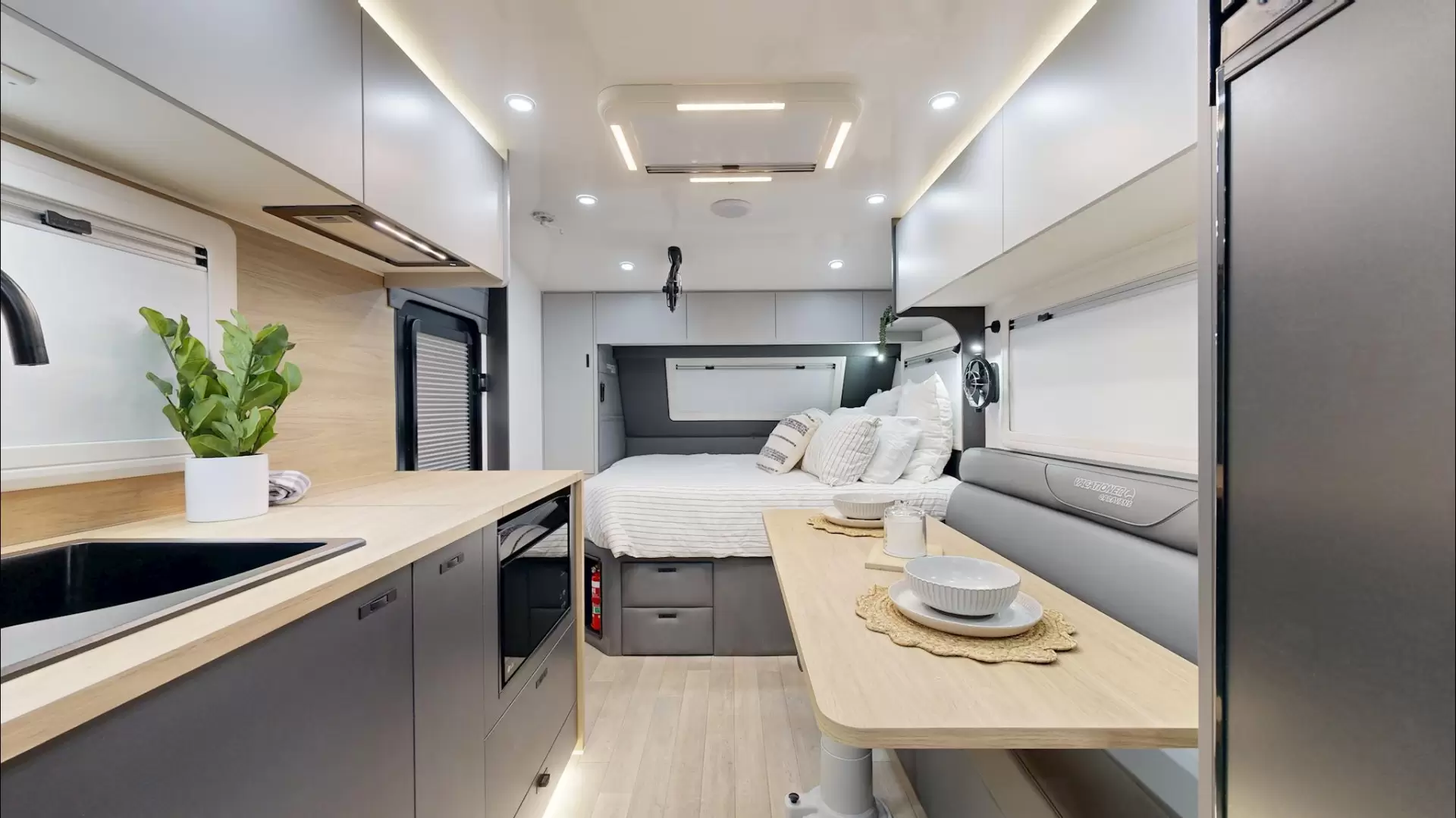 NEW 2026 VACATIONER CARAVANS ROUGH RIDER