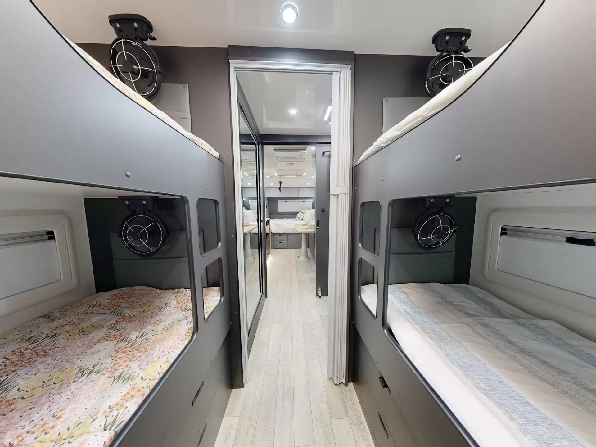 NEW 2026 VACATIONER CARAVANS ROUGH RIDER