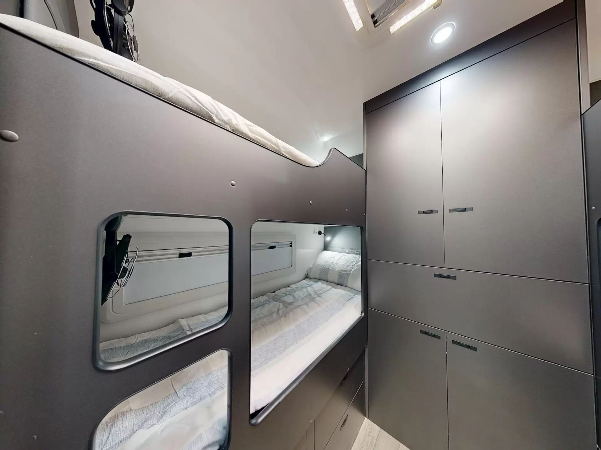 NEW 2026 VACATIONER CARAVANS ROUGH RIDER