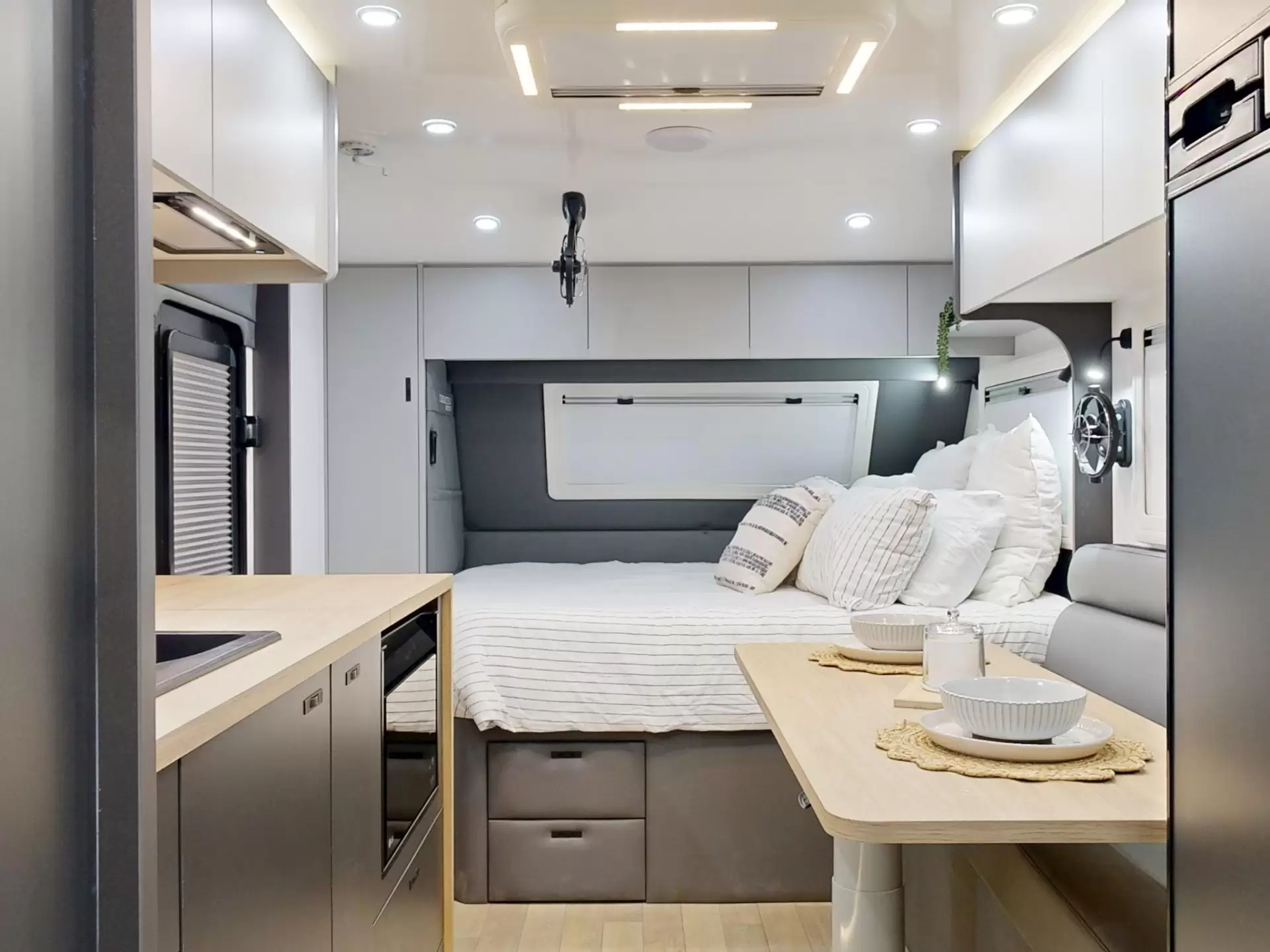 NEW 2026 VACATIONER CARAVANS ROUGH RIDER