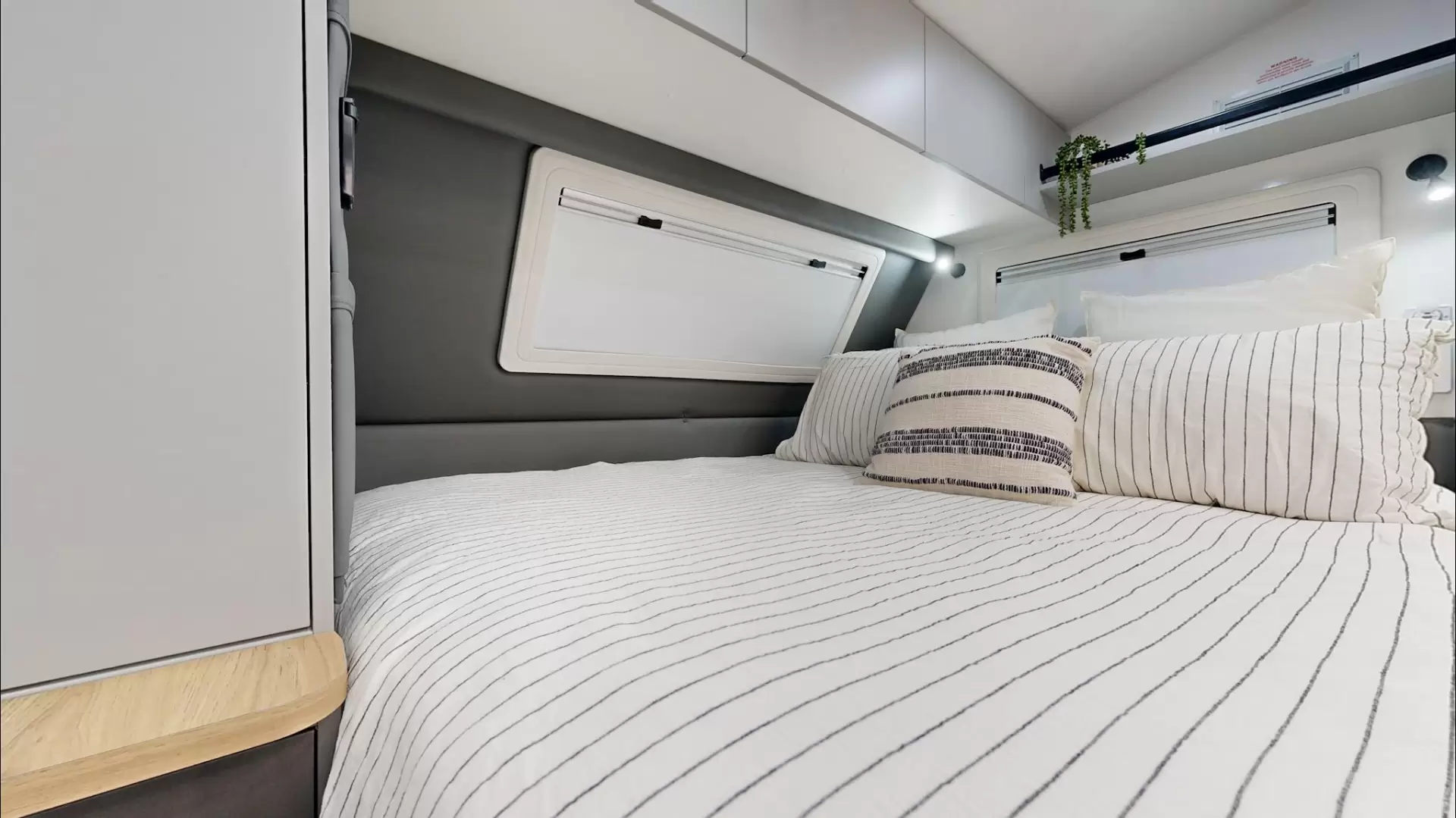 NEW 2026 VACATIONER CARAVANS ROUGH RIDER