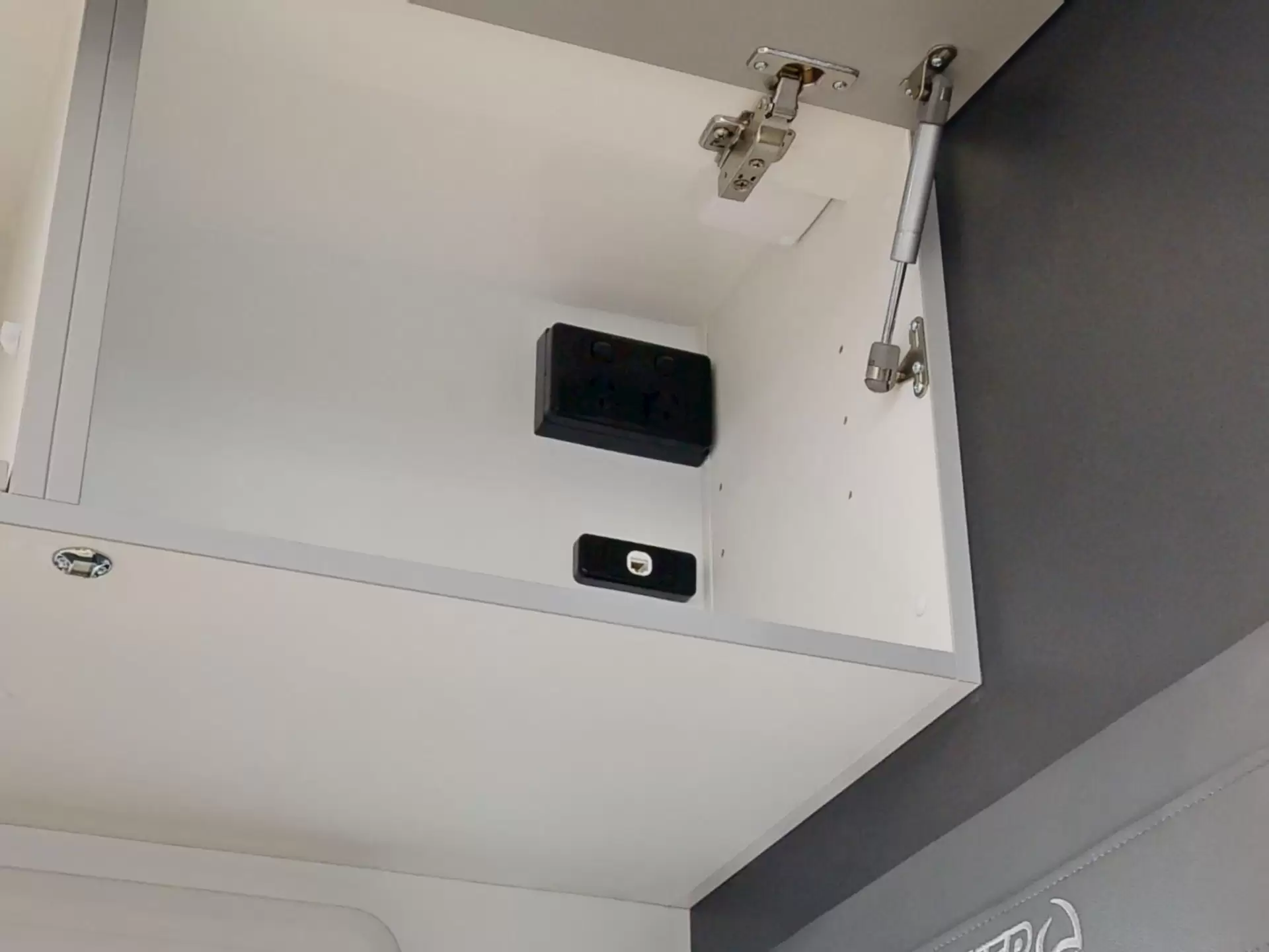 NEW 2026 VACATIONER CARAVANS ROUGH RIDER