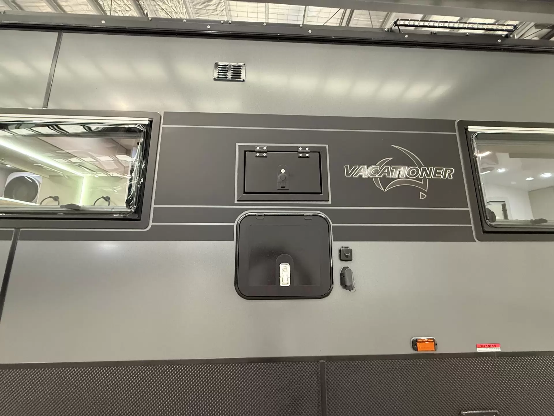 NEW 2025 VACATIONER CARAVANS ROUGH RIDER