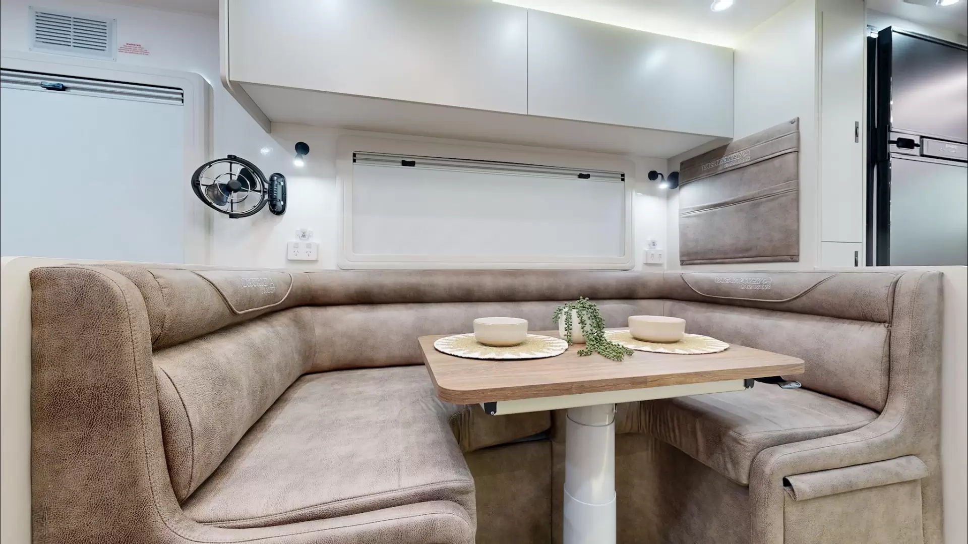 NEW 2025 VACATIONER CARAVANS ROUGH RIDER