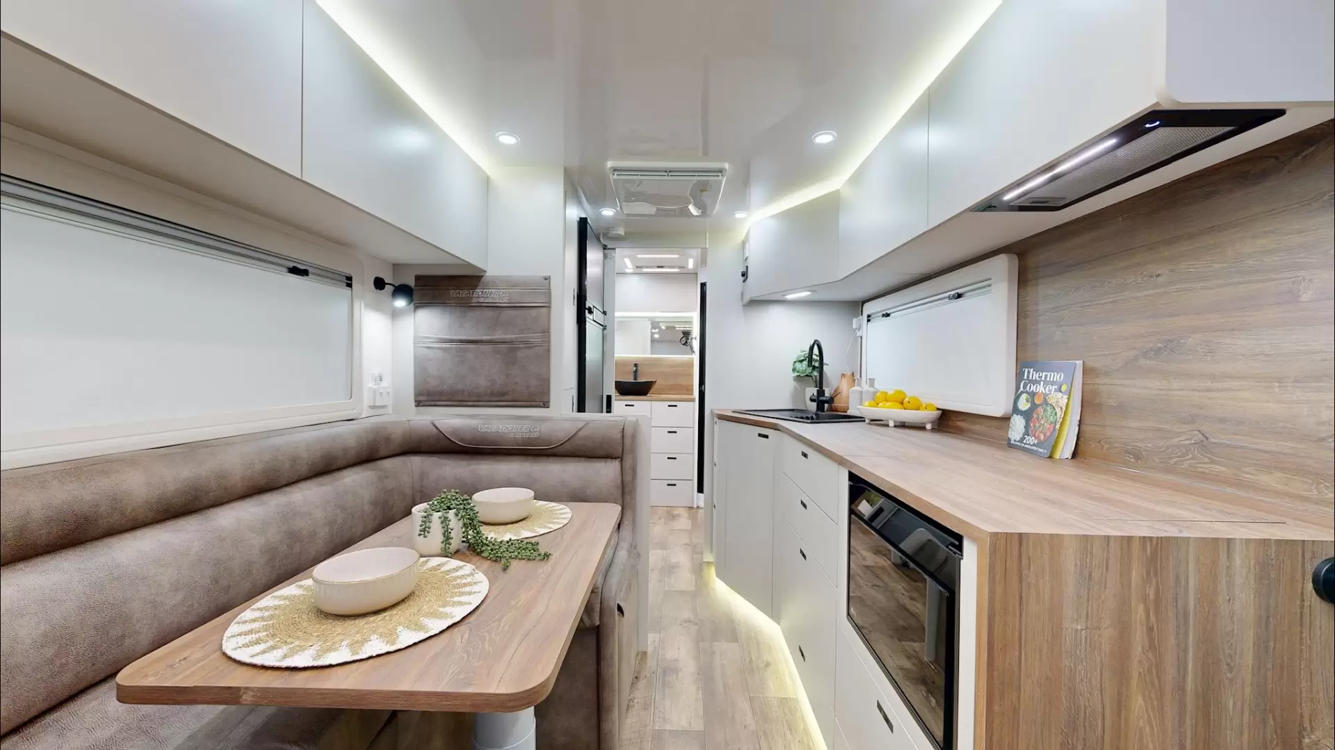 NEW 2025 VACATIONER CARAVANS ROUGH RIDER