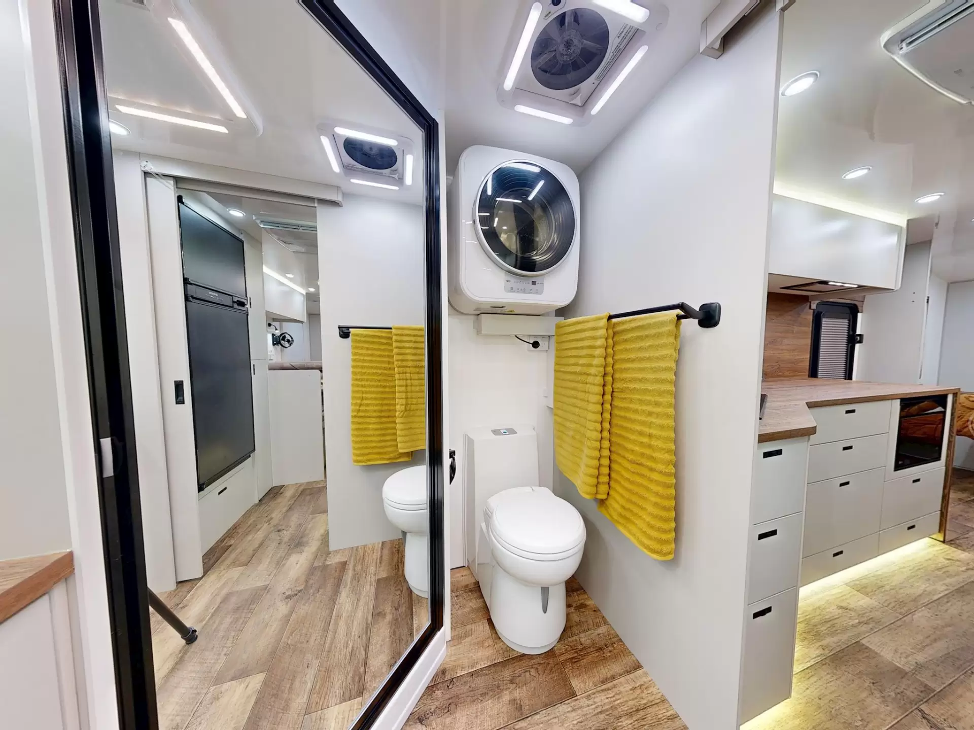 NEW 2025 VACATIONER CARAVANS ROUGH RIDER