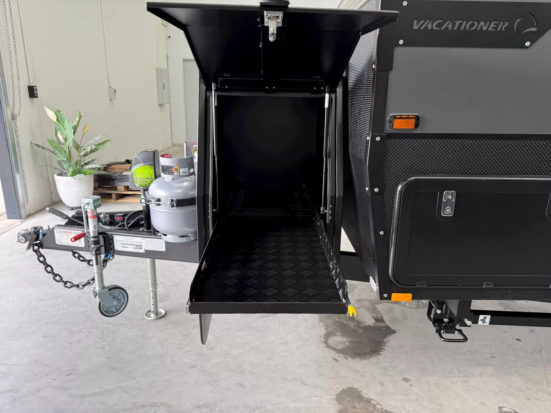 NEW 2025 VACATIONER CARAVANS ROUGH RIDER