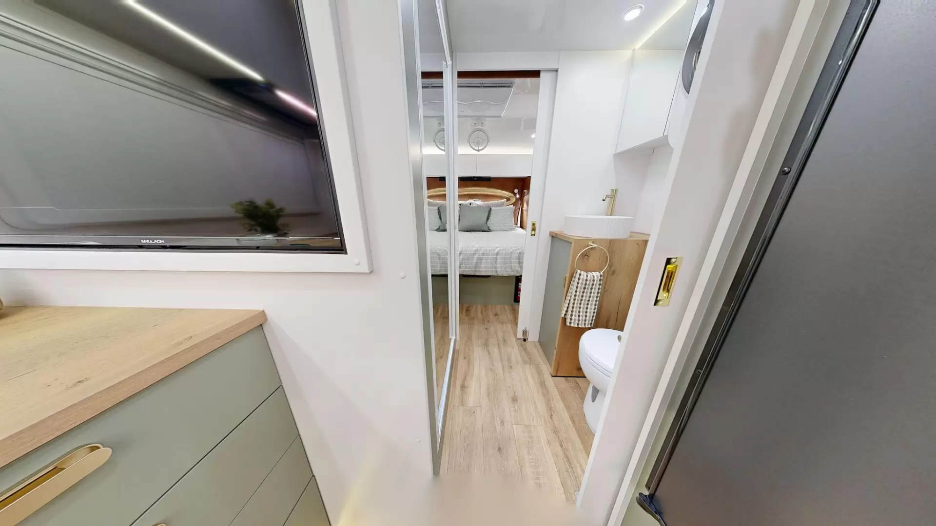 NEW 2026 VACATIONER CARAVANS ROUGH RIDER