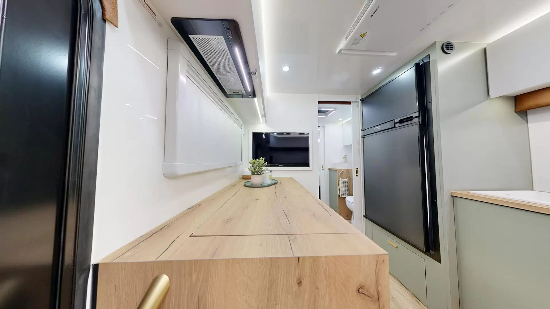 NEW 2026 VACATIONER CARAVANS ROUGH RIDER