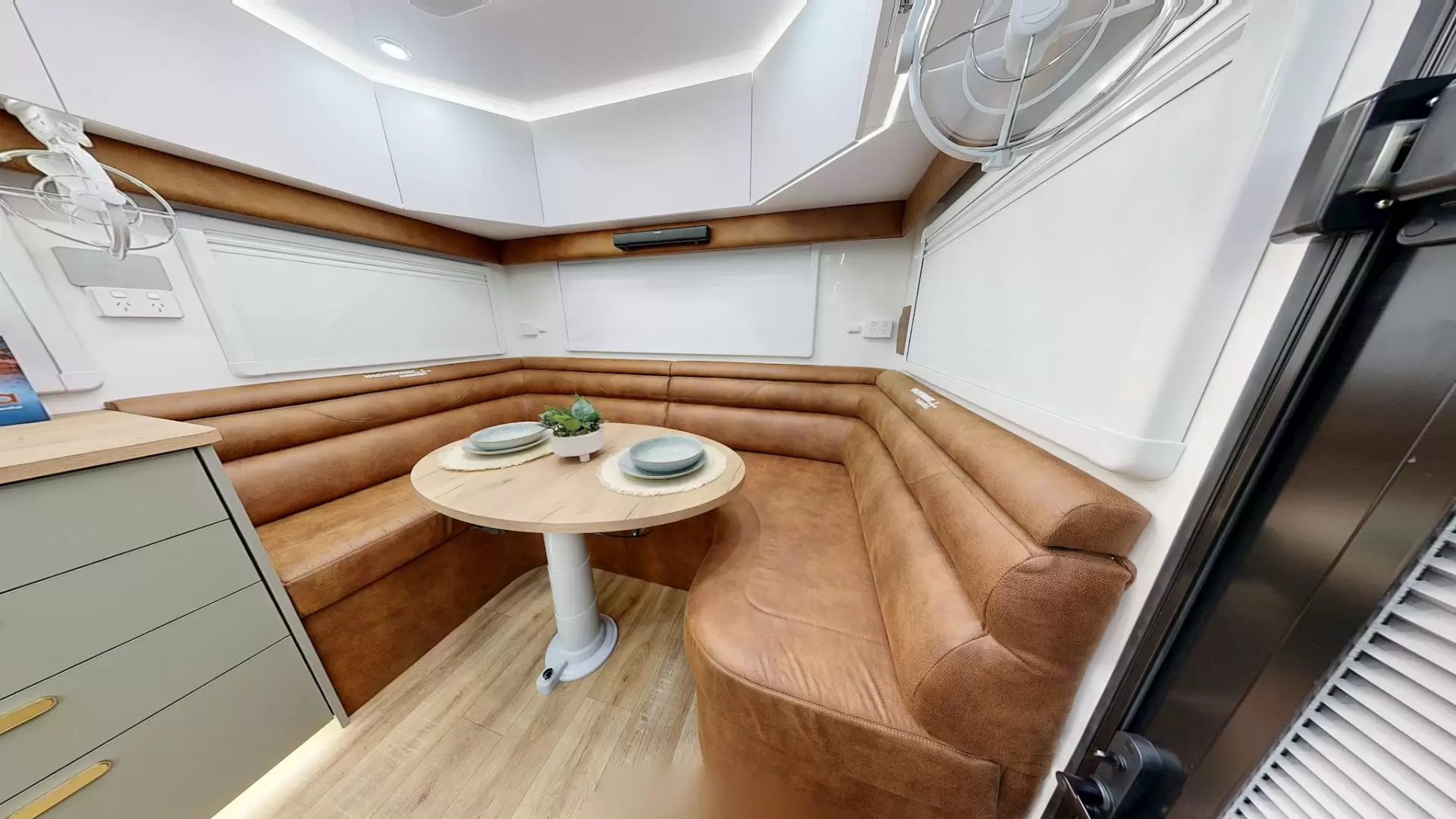 NEW 2026 VACATIONER CARAVANS ROUGH RIDER