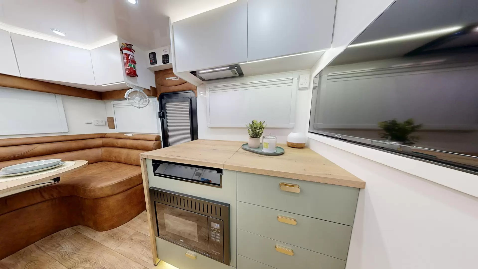 NEW 2026 VACATIONER CARAVANS ROUGH RIDER