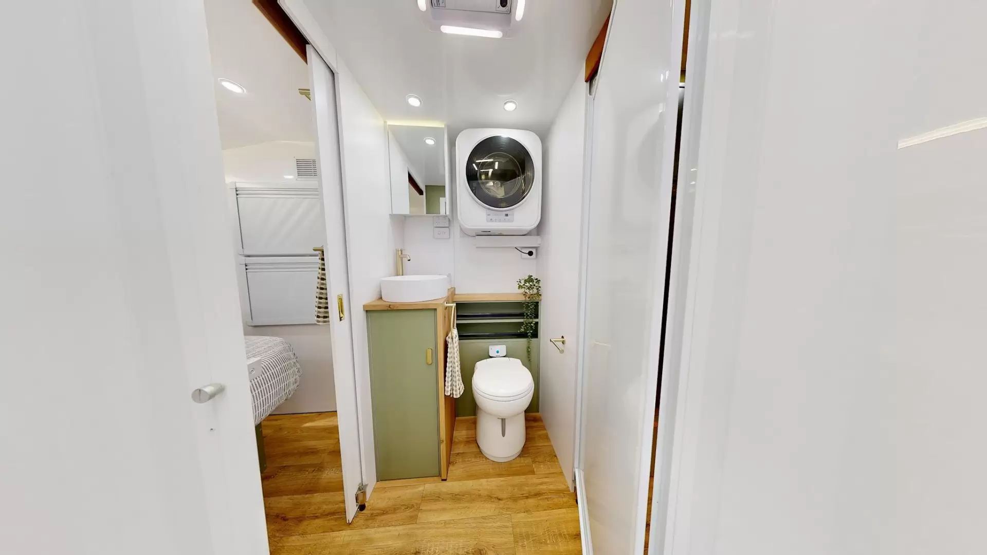 NEW 2026 VACATIONER CARAVANS ROUGH RIDER