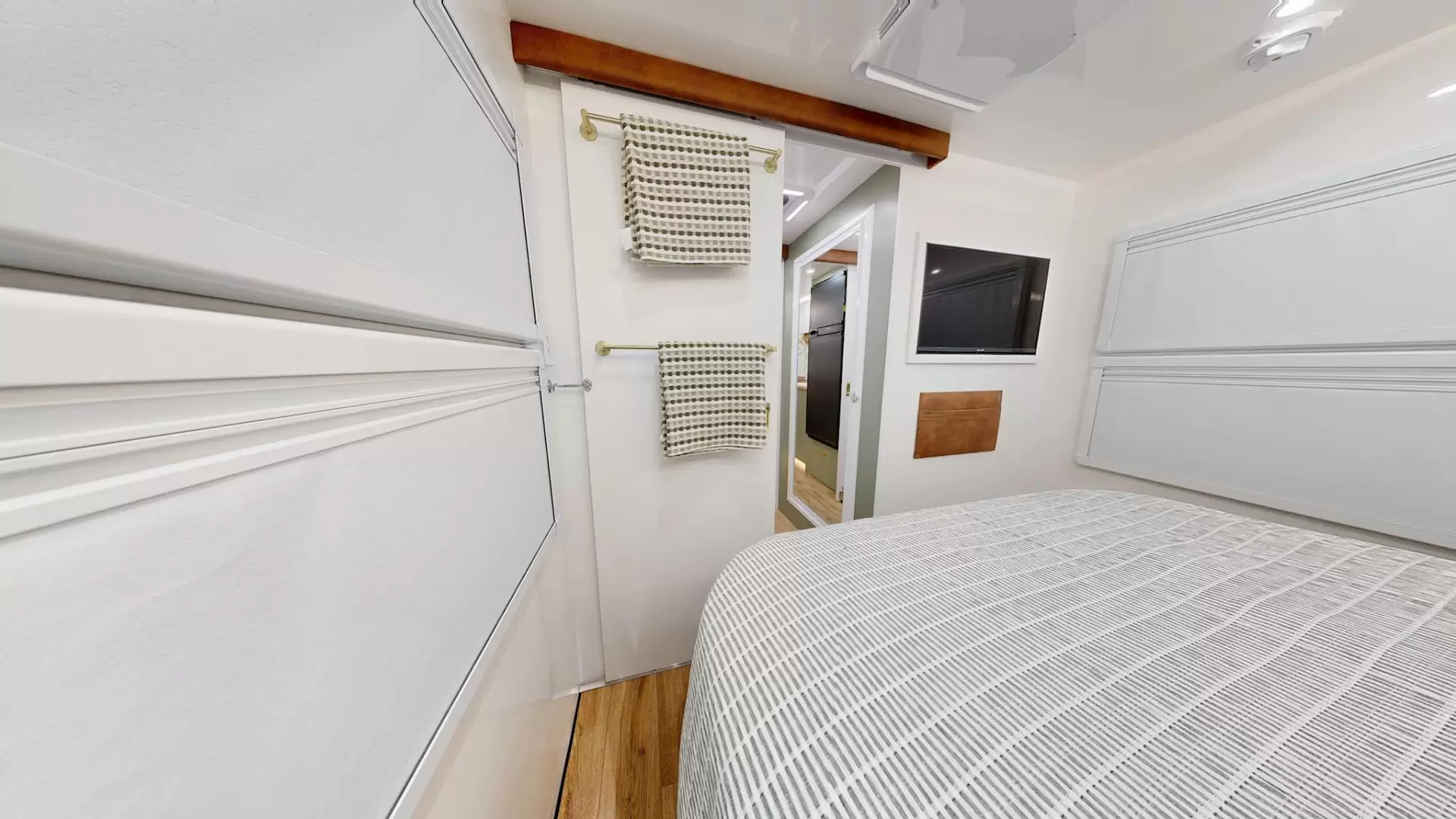 NEW 2026 VACATIONER CARAVANS ROUGH RIDER