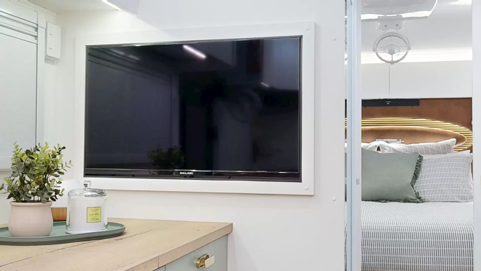 NEW 2026 VACATIONER CARAVANS ROUGH RIDER