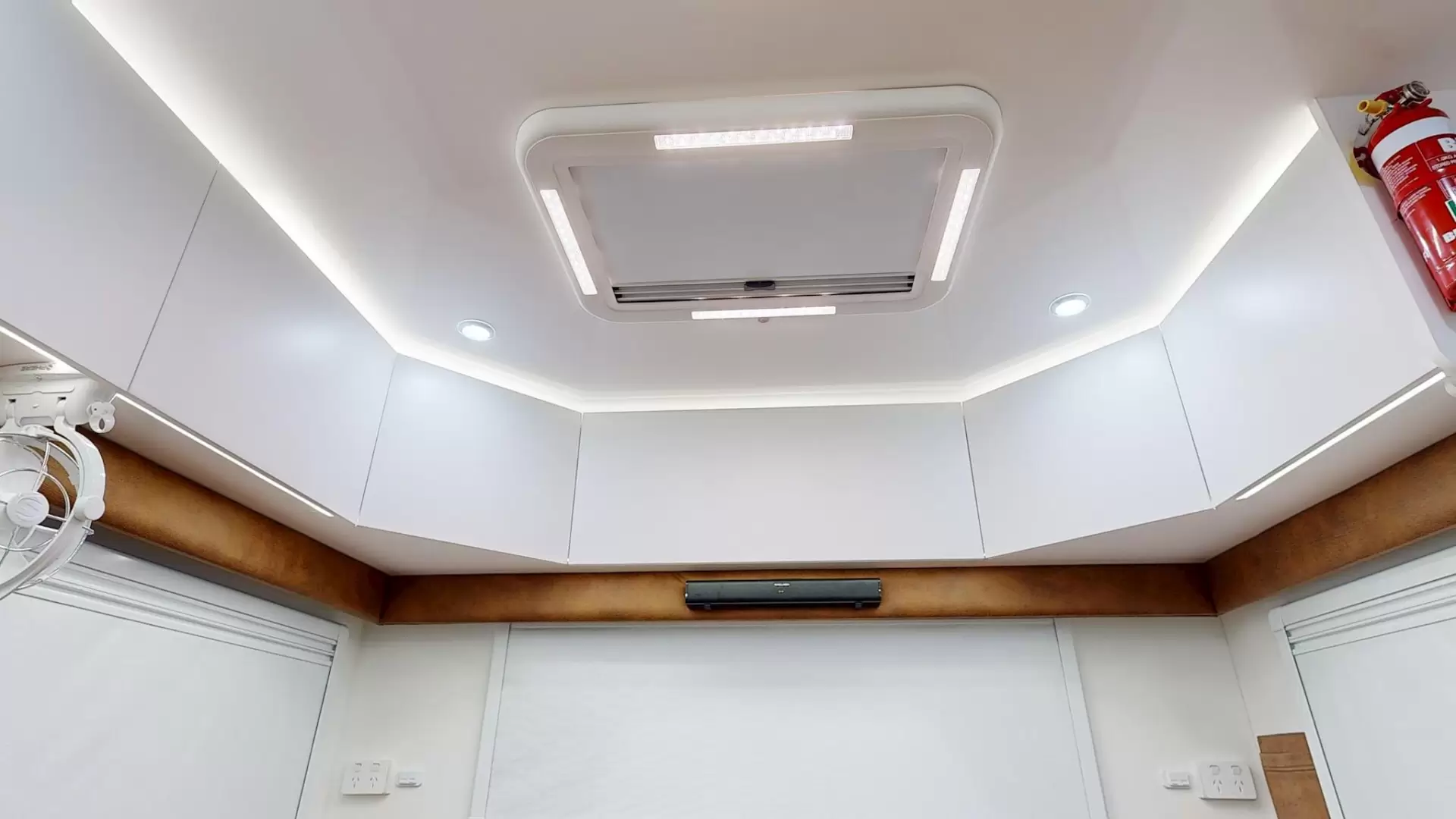 NEW 2026 VACATIONER CARAVANS ROUGH RIDER