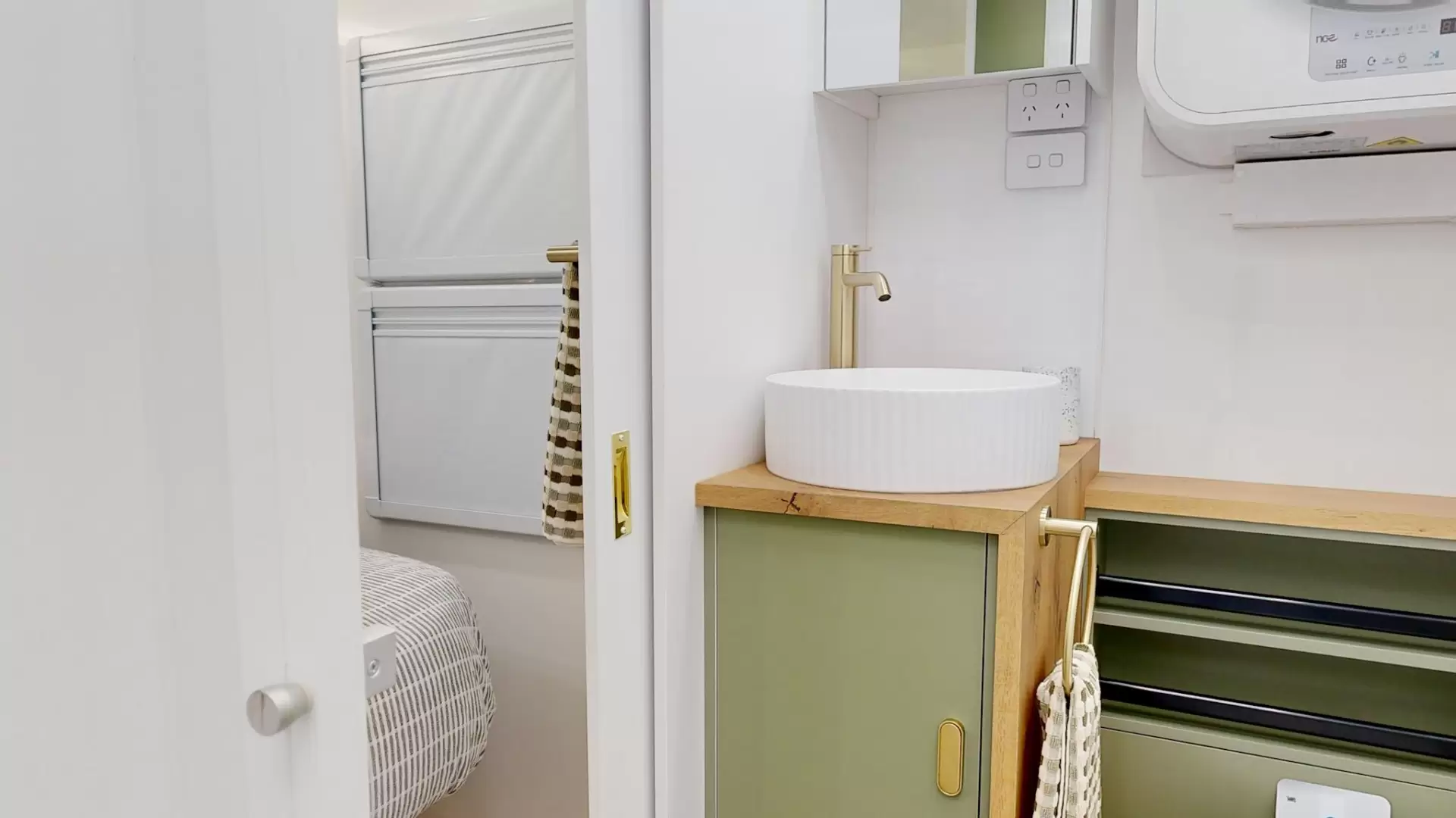 NEW 2026 VACATIONER CARAVANS ROUGH RIDER