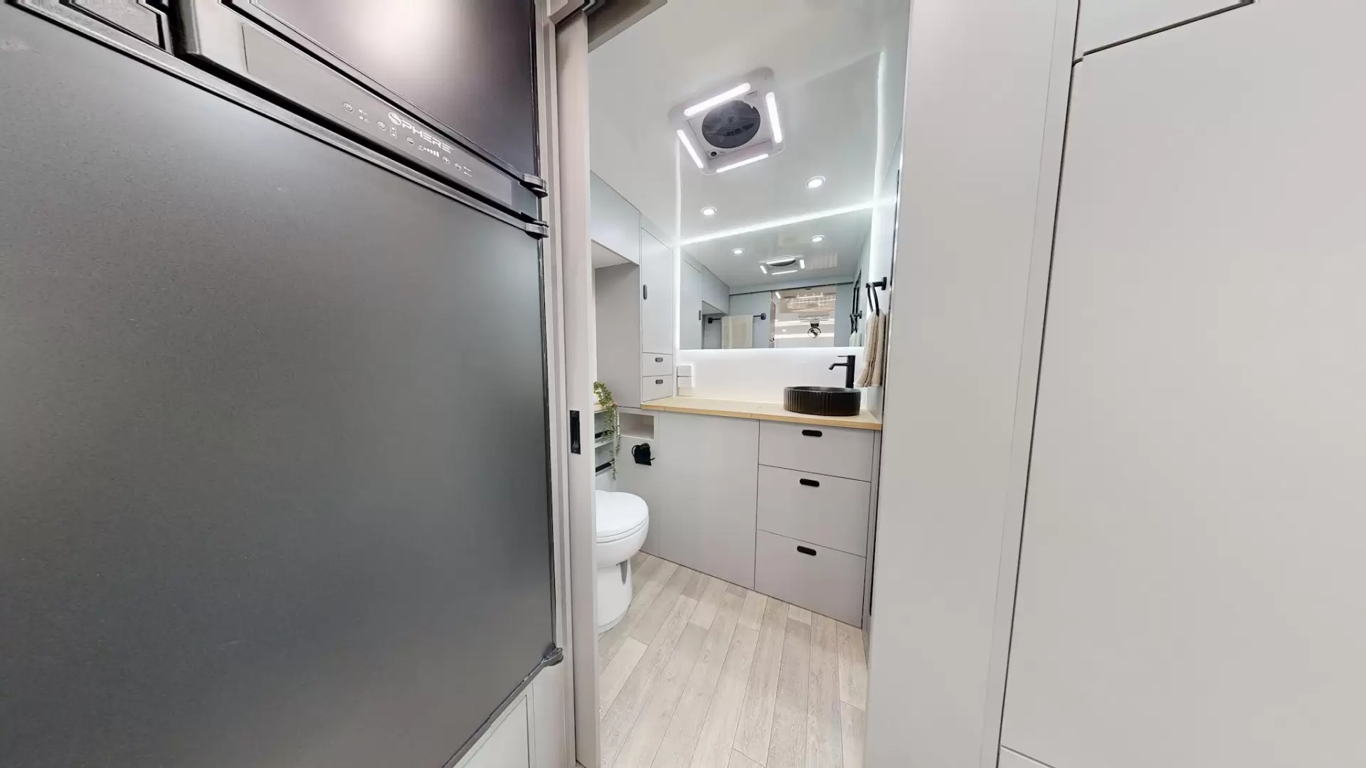 NEW 2026 VACATIONER CARAVANS ROUGH RIDER