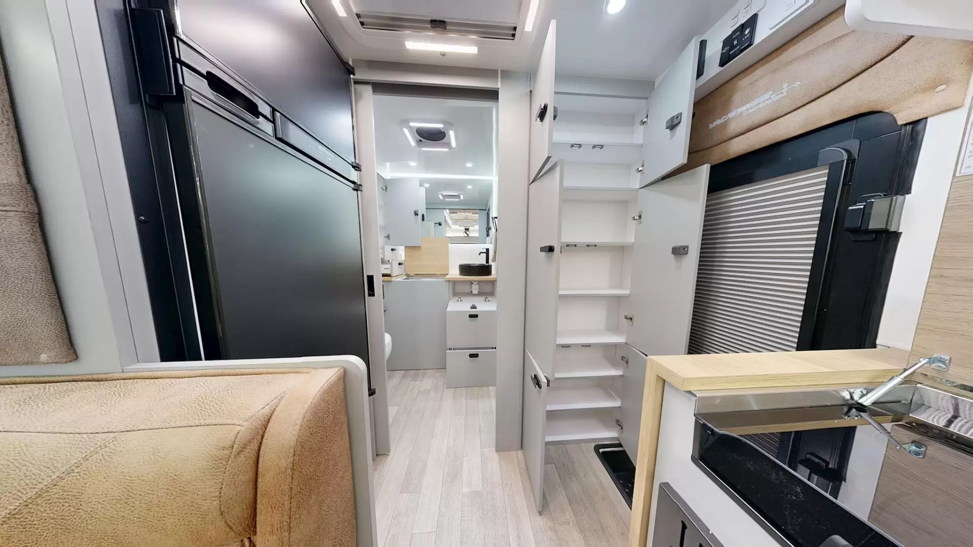 NEW 2026 VACATIONER CARAVANS ROUGH RIDER