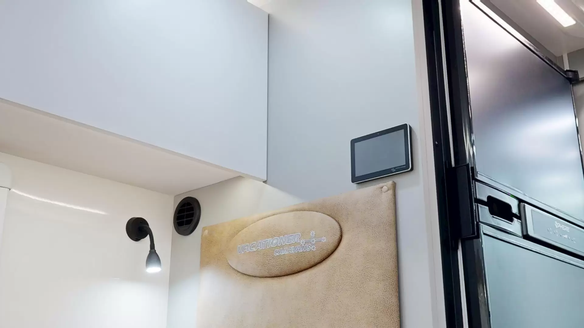 NEW 2026 VACATIONER CARAVANS ROUGH RIDER