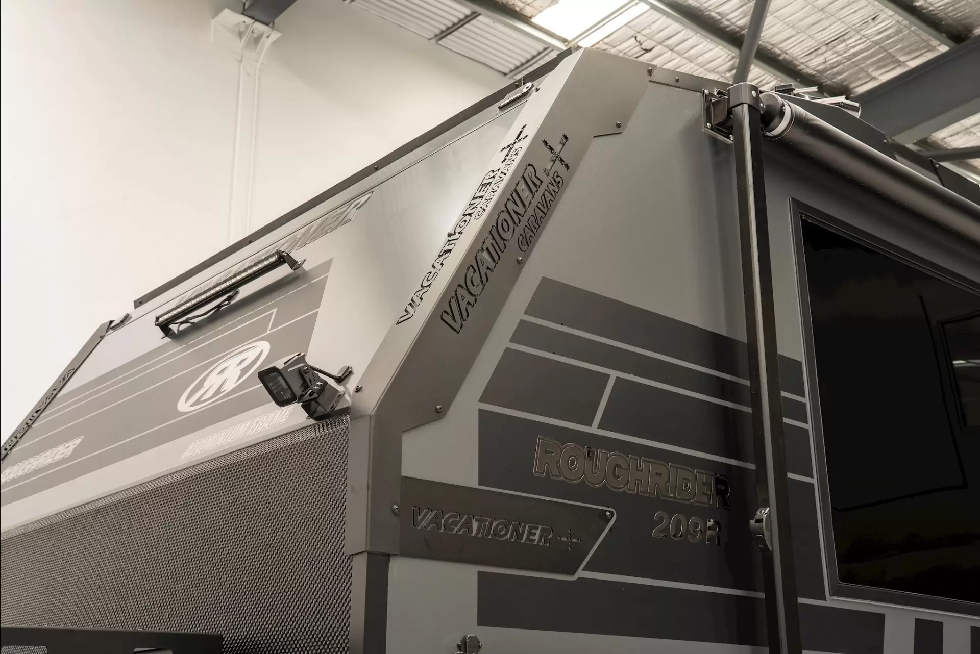 NEW 2026 VACATIONER CARAVANS ROUGH RIDER