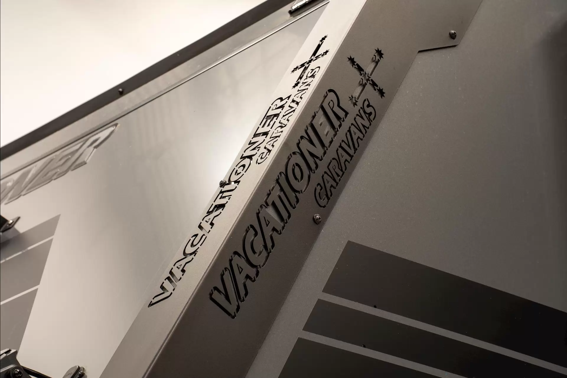 NEW 2026 VACATIONER CARAVANS ROUGH RIDER