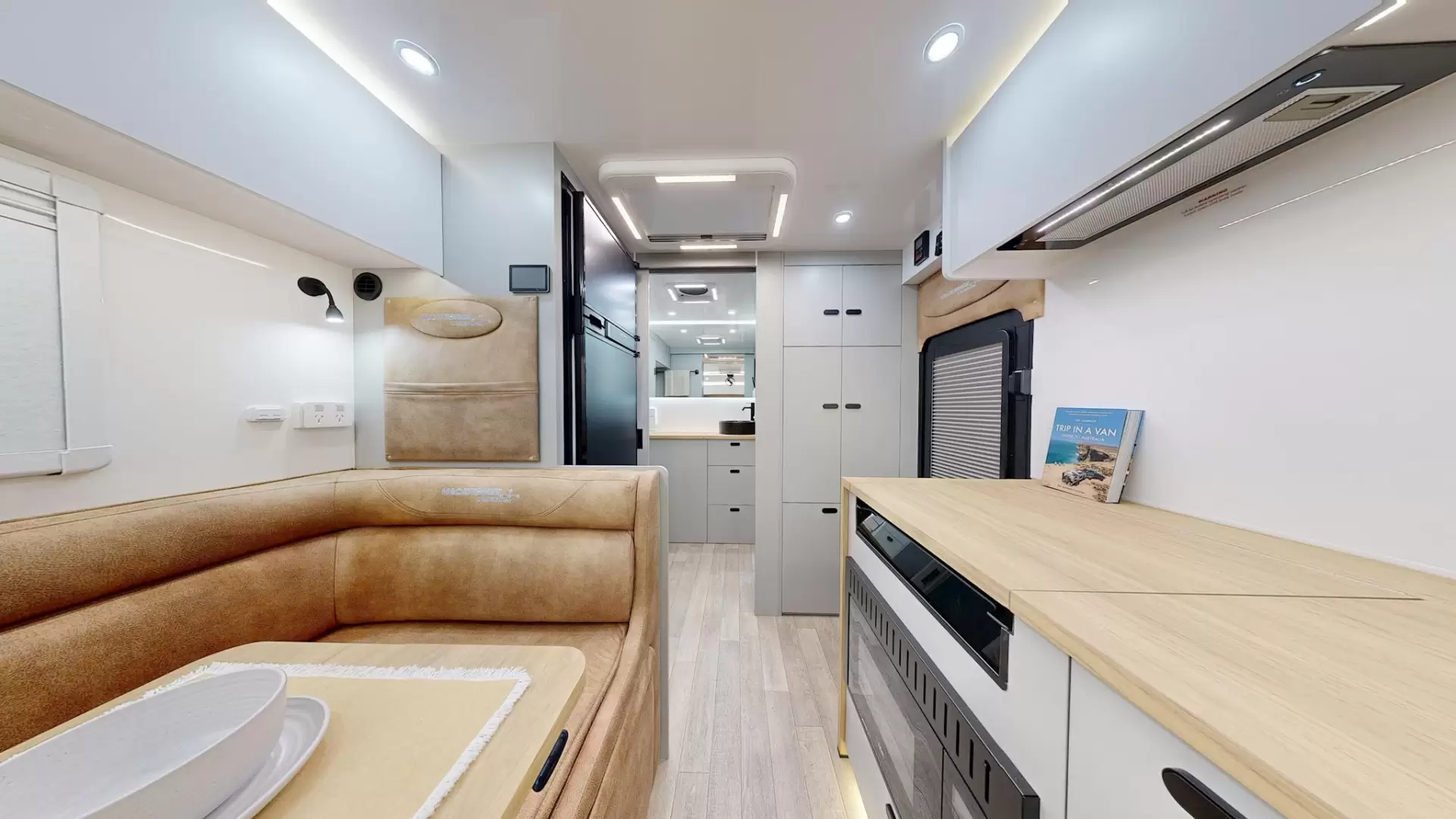 NEW 2026 VACATIONER CARAVANS ROUGH RIDER