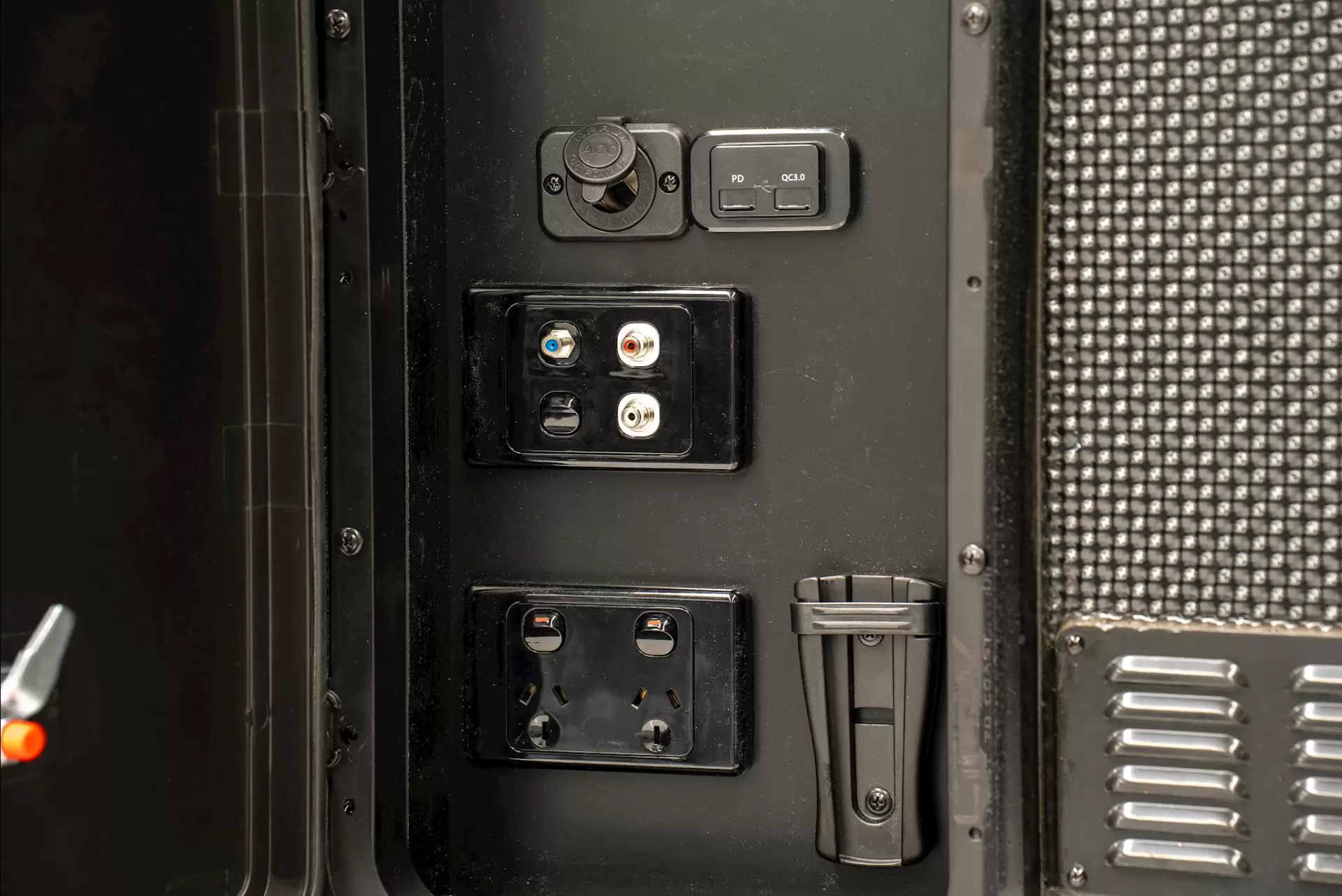 NEW 2026 VACATIONER CARAVANS ROUGH RIDER